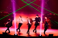 「SHINee WORLD 2016 ～D×D×D～」マリンメッセ福岡公演の様子。（写真提供：EMI Records）
