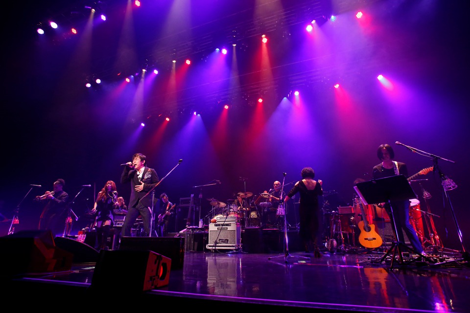 宮沢和史 コンサートツアー 2016「MUSICK」Zepp DiverCity TOKYO公演の様子。（撮影：ほりたよしか）