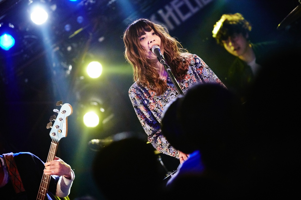 ノンブラリ「HOMETOWN Release Tour Final "OKAERI"」東京・下北沢SHELTER公演の様子。（撮影：森昭人）