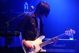 堀内祥太郎(B, Cho / The Flickers)(Photo by MASANORI FUJIKAWA)