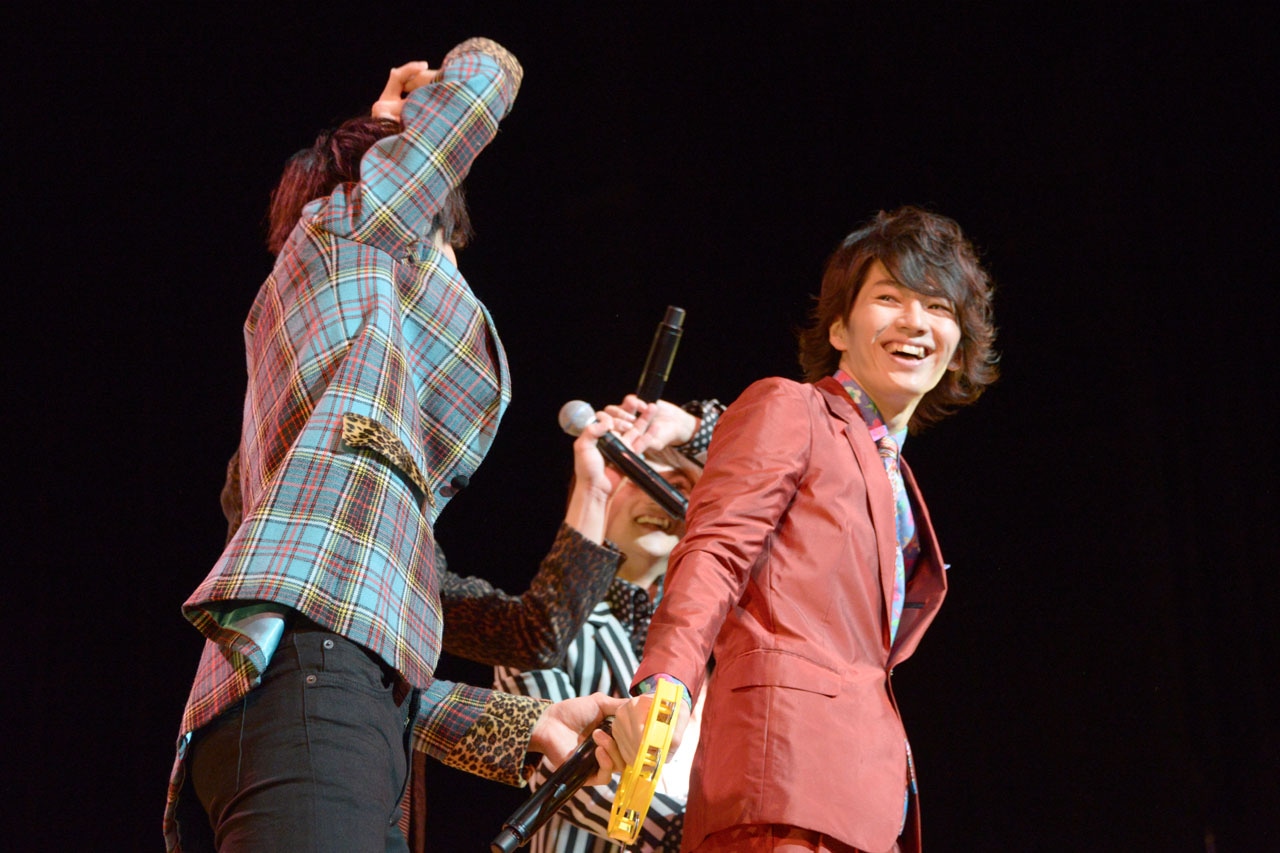 MASAKI（右）