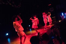 あヴぁんだんど「あヴぁんだんど1stワンマン～ピクニック at nerd park～」の様子。（撮影：稲垣謙一）