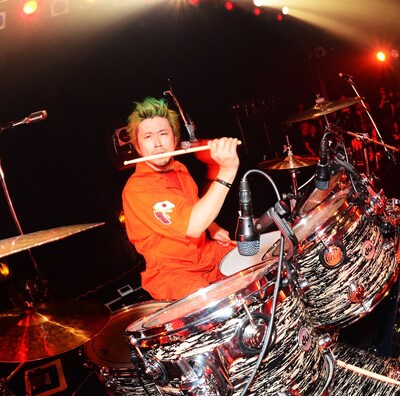 ANDREW（FUCK YOU HEROES、BBQ CHICKENS、FULLSCRATCH、RISE）