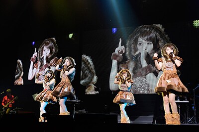 スフィア（写真提供：エムオン・エンタテインメント）