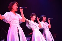 Negicco「圧倒的なNEGiBANDライブ！」の様子。