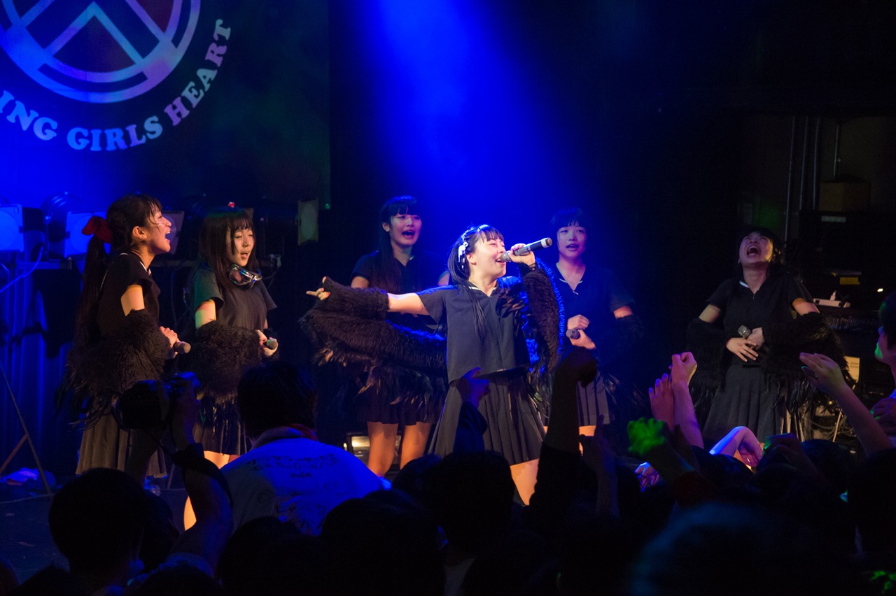 BELLRING少女ハート「もえち卒業ライブvol.3」の様子。（撮影：林晋介）