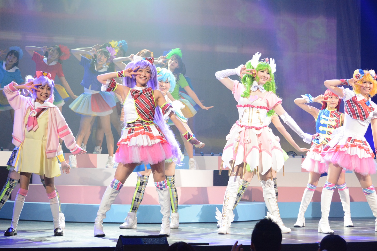 「ライブミュージカル『プリパラ』み～んなにとどけ！プリズム☆ボイス」ゲネプロの様子。