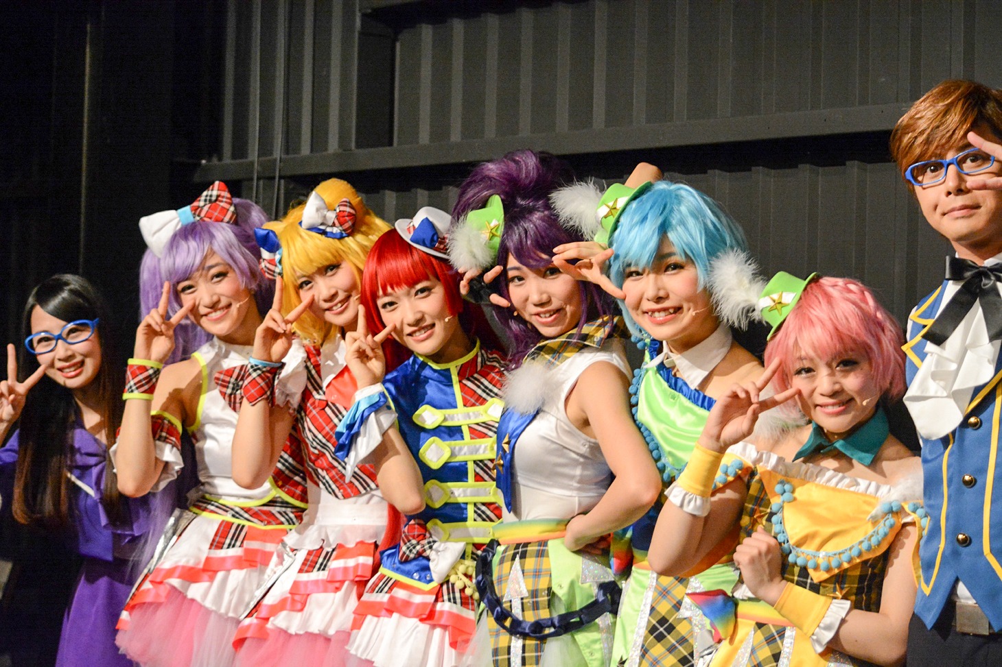 左から高柳明音（SKE48）、i☆Ris、山田親太朗。