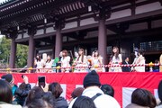 東長寺での「節分大祭」に参加したLinQ。（写真提供：ジョブ・ネット）