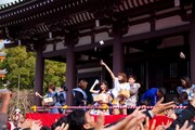 東長寺での「節分大祭」に参加したLinQ。（写真提供：ジョブ・ネット）