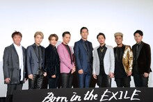 映画「Born in the EXILE ～三代目 J Soul Brothersの奇跡～」舞台挨拶の様子。