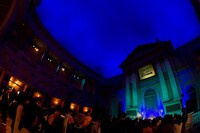 ヴィーナスフォート 教会広場で行われた、さかいゆう「4YU」発売記念イベントの様子。