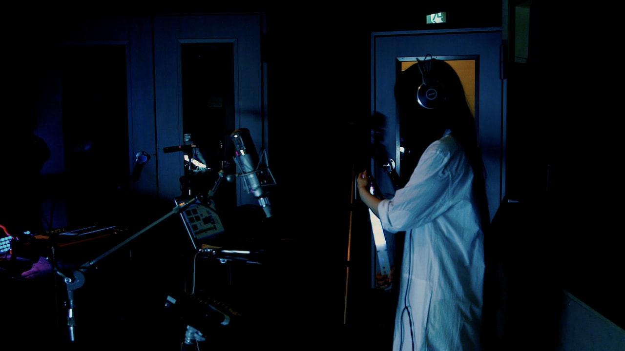 やくしまるえつこ、“エクスペリメンタル”で“世界シミュレーター”なコンセプト盤