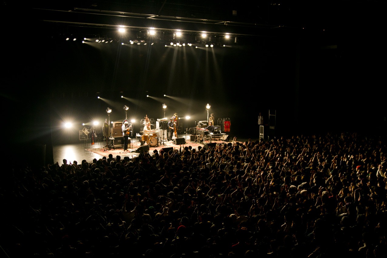 「SPECIAL OTHERS QUTIMA Ver.20 ～10th Anniversary～『WINDOW』Release Tour 2015-2016」東京・豊洲PIT公演の様子。（撮影：五十嵐一晴）