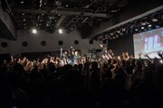 BELLRING少女ハートによるライブの様子。