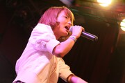 Mayu（Photo by Atsushi Ito）