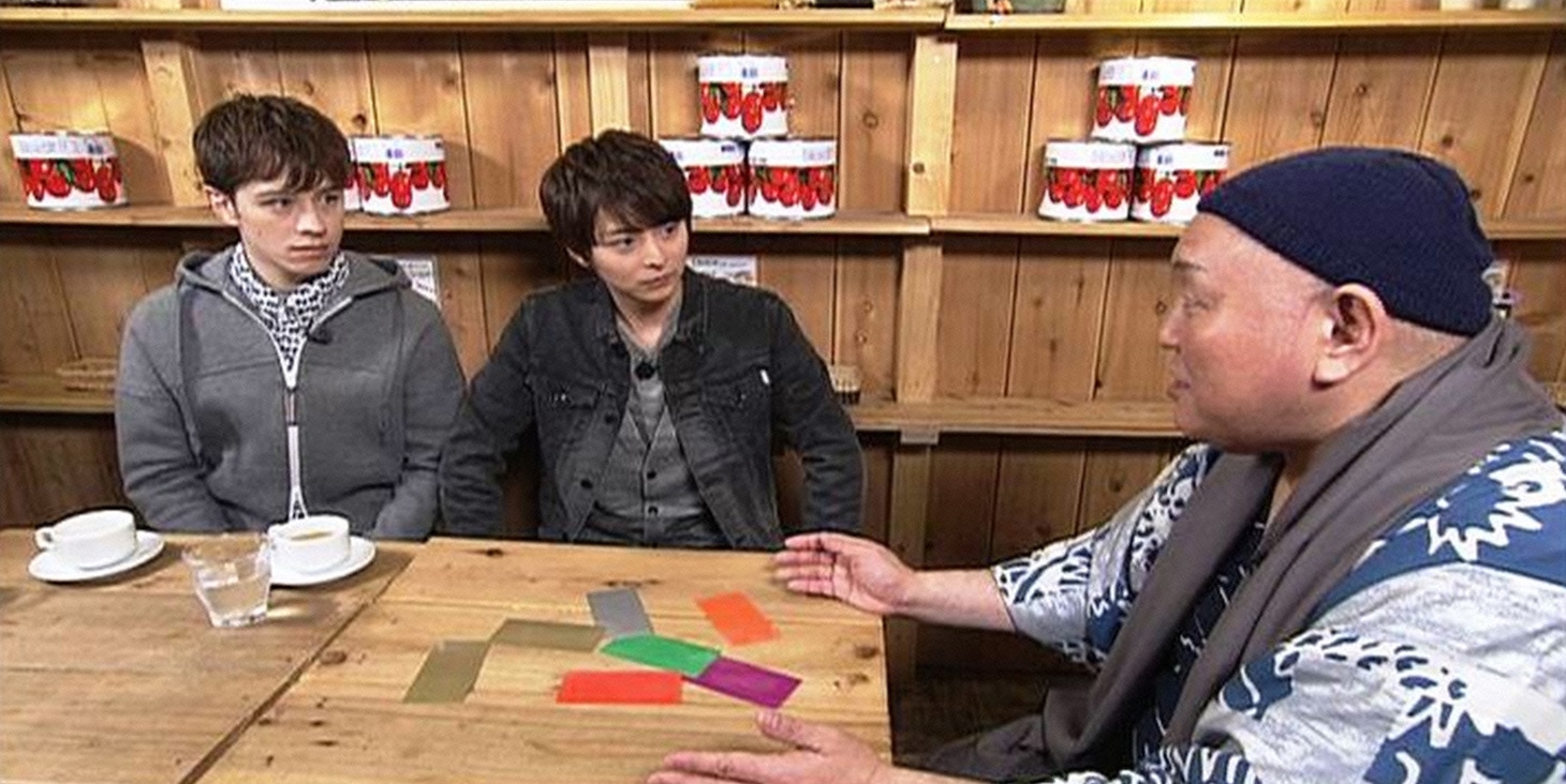 2人で思い出の地を巡るWaT。(c)日本テレビ