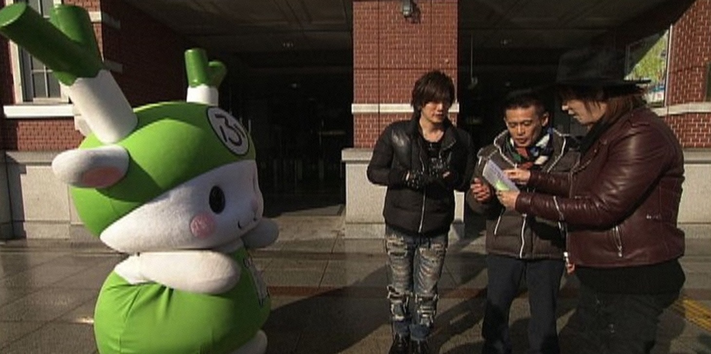 DAIGO、柳沢慎吾、京本政樹（左から）の埼玉・深谷ロケの様子。(c)日本テレビ