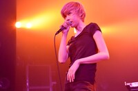 ハルカ（Vo, G）（Photo by Kazumichi Kokei）