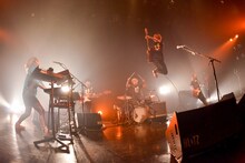 「ハルカトミユキ LIVE TOUR 2016 'LIFE'」赤坂BLITZ公演の様子。（Photo by Kazumichi Kokei）