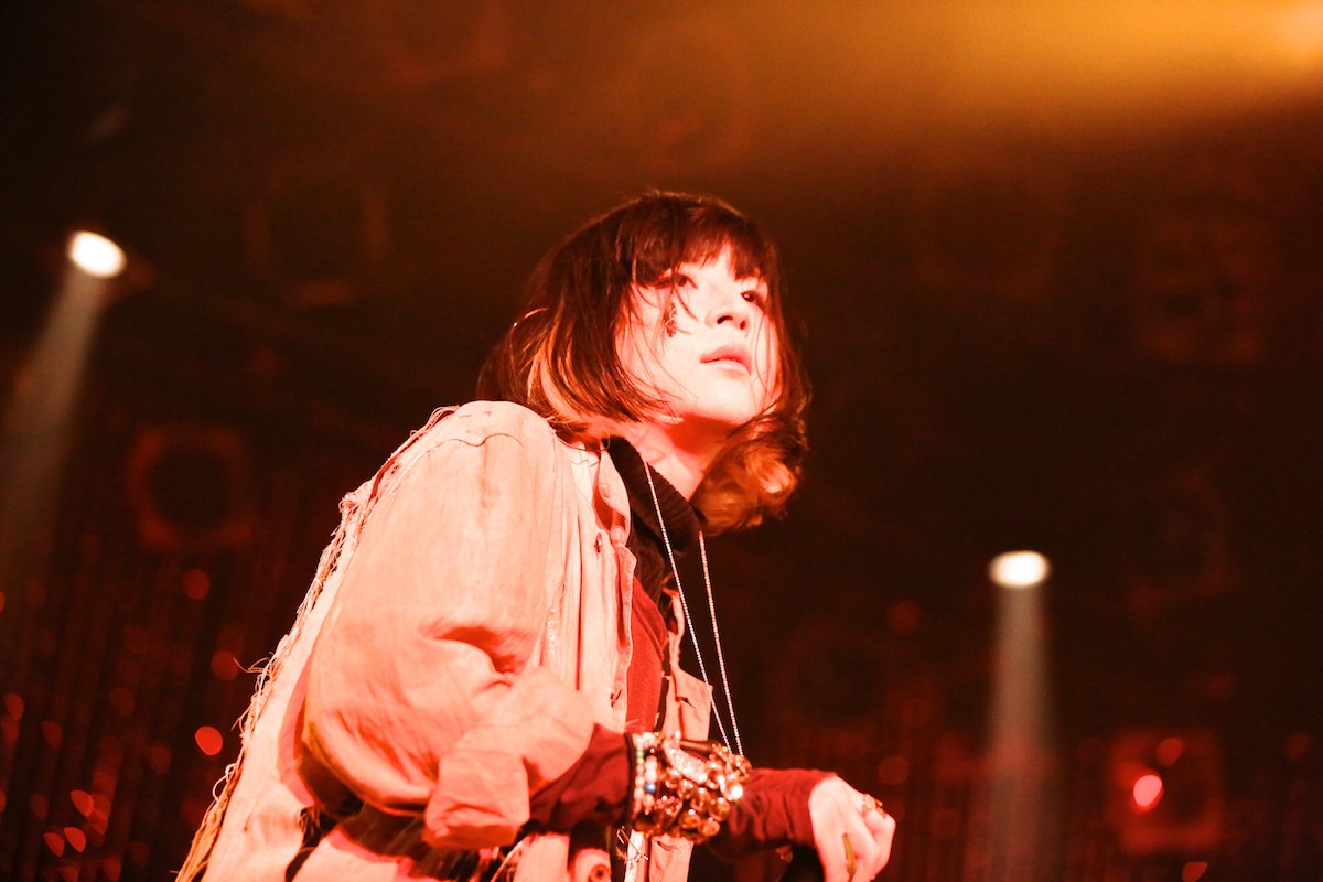 まじ娘 (Photo by Viola Kam［V'z Twinkle］)