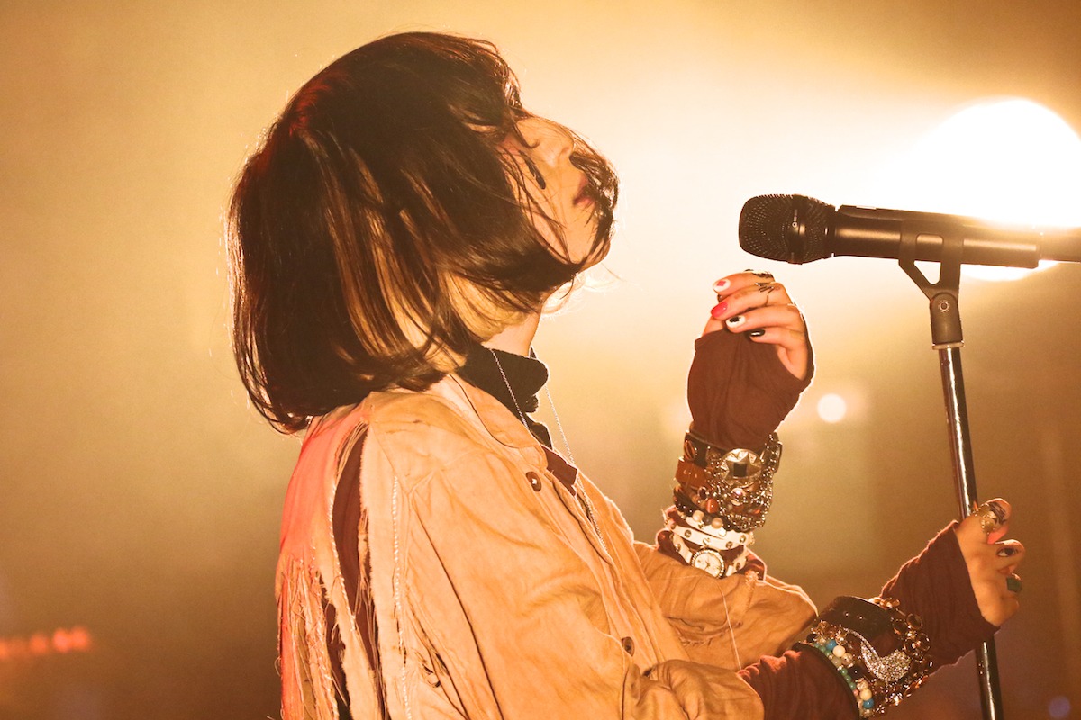 まじ娘 (Photo by Viola Kam［V'z Twinkle］)