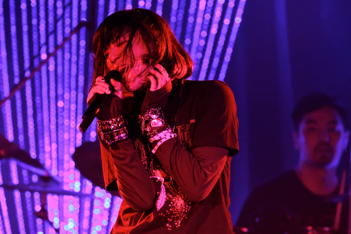 まじ娘 (Photo by Viola Kam［V'z Twinkle］)