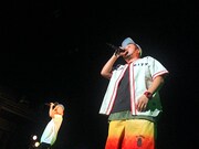 2月7日に東京・Gladで行われた「“特別課外授業”×Glad 6th Anniversary」出演時のサ上と中江。（写真提供：avex trax）