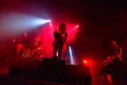 写真は「TOUR ULTRA -The Loud Engine-」東京・EX THEATER ROPPONGI公演の様子。（撮影：河本悠貴）