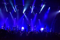 写真は「TOUR ULTRA -The Loud Engine-」東京・EX THEATER ROPPONGI公演の様子。（撮影：河本悠貴）