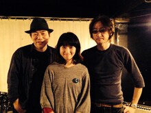 左から大友良英、PIKA、勝井祐二。