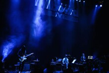 「a brand new concert issue "minima" -ミニマ- Salyu×小林武史 -session 2-」東京・Billboard LIVE Tokyo公演の様子。（Photo by Taku Fujii）