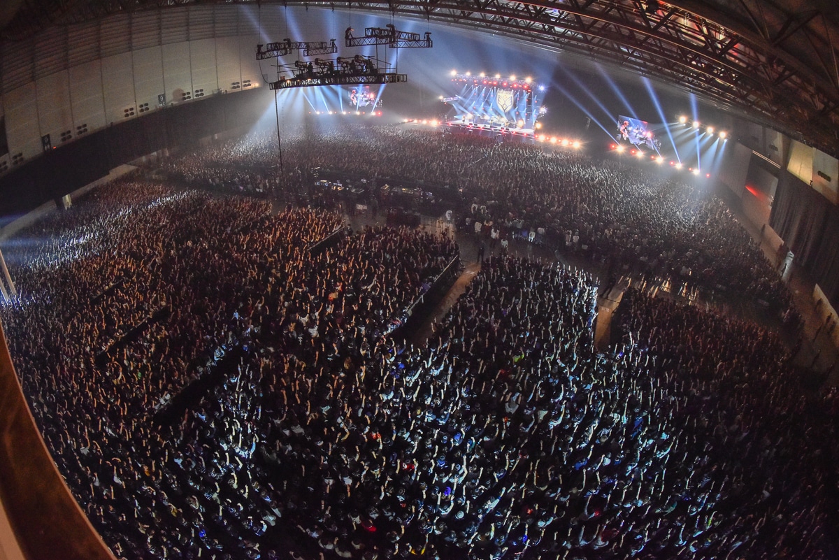 「BUMP OF CHICKEN結成20周年記念Special Live『20』」の様子。（撮影：古渓一道）