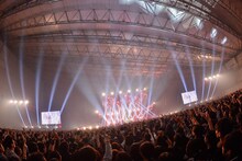 「BUMP OF CHICKEN結成20周年記念Special Live『20』」の様子。（撮影：古渓一道）