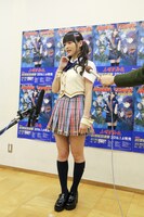 「超中野大陸の逆襲」2日目公演前に囲み取材に応じる上坂すみれ。