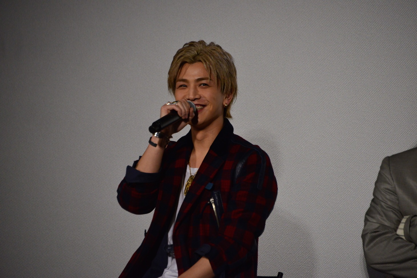 岩田剛典