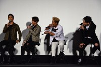 映画「Born in the EXILE ～三代目J Soul Brothersの奇跡～」初日舞台挨拶の様子。