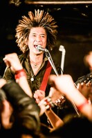 NAOKI（G）（Photo by Tsuzie Jacky）