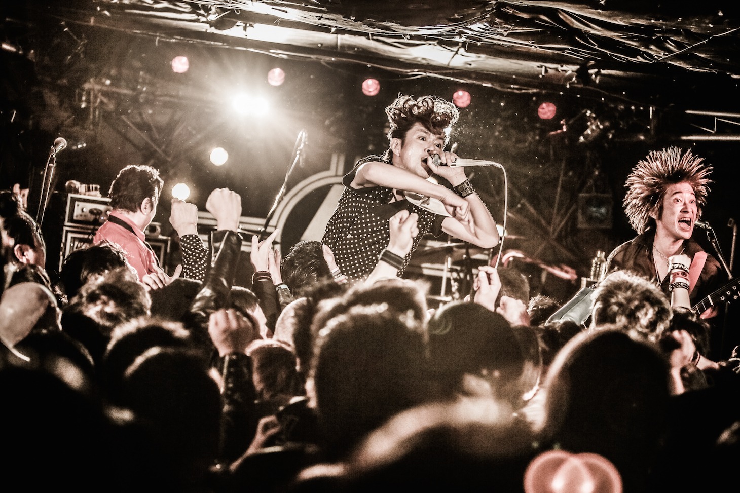 SA「TOUR『START ALL OVER AGAIN, NOW! 2016』＜prologue＞」の様子。（Photo by Tsuzie Jacky）