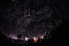 星空に虹架けたweaverプラネタリウムライブ 天体観測 カバーも 音楽ナタリー