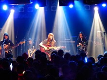 「まだはやい？んなことないない！Le Lien初ワンマンライブ～40x～」の様子。