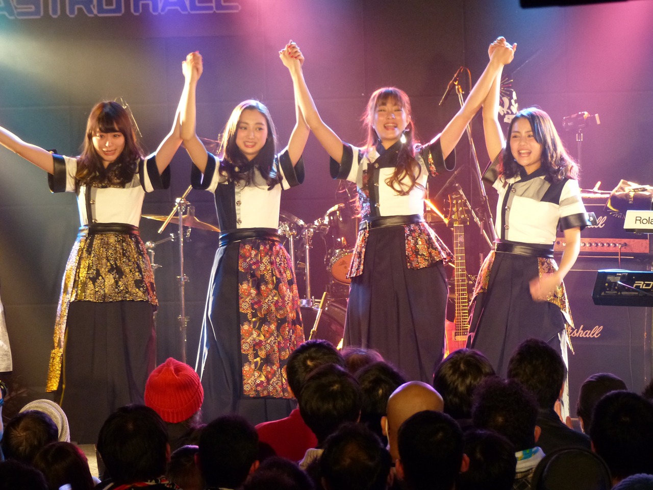 「まだはやい？んなことないない！Le Lien初ワンマンライブ～40x～」の様子。