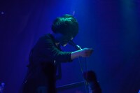 村上学（G, Vo） （Photo by Daisuke Sakai［eggman］）