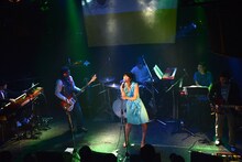 TWEEDEESワンマンライブ「Happy Birthday TWEEDEES」の様子。