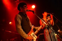 TWEEDEESワンマンライブ「Happy Birthday TWEEDEES」の様子。