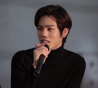 チャ・フン（G）（写真提供：Virgin Music）