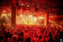 coldrain（Photo by Viola Kam [V'z Twinkle Photography]）