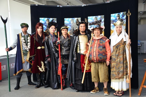 舞台「GOKU」出演者たち。