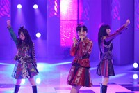 2月20日放送の「MUSIC FAIR」より、ももいろクローバーZ。(c)フジテレビ