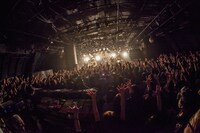 「NUBO "bonfire" TOUR 2015-2016 ファイナルシリーズ」東京・渋谷CLUB QUATTRO公演の様子。（Photo by HayachiN）